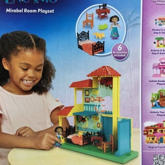 Disney Encanto Mirabel Room Playset Magic & Fun Mirabel Figure & Accessories 8pc - Picture 6 of 10